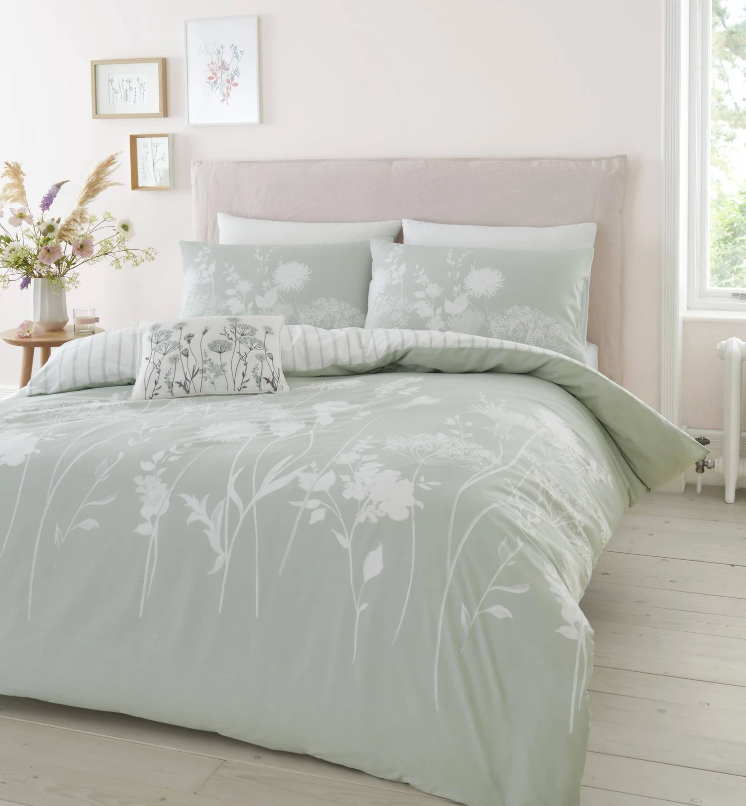 Catherine Lansfield Meadowsweet Floral Green Duvet Set 1 Catherine Lansfield Meadowsweet Floral Green Duvet Set