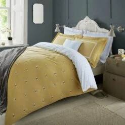 Sophie Allport Bees Mustard Duvet Set