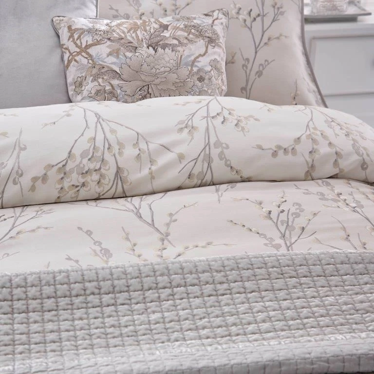 Laura Ashley Pussy Willow Dove Grey Duvet Set 3 Laura Ashley Pussy Willow Dove Grey Duvet Set - Image 3