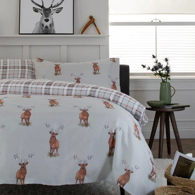 Deyongs Glencoe Stags Duvet Set 2 Deyongs Glencoe Stags Duvet Set - Image 2